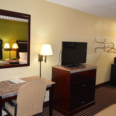 Econo Lodge Lake Charles University Area Oda fotoğraf