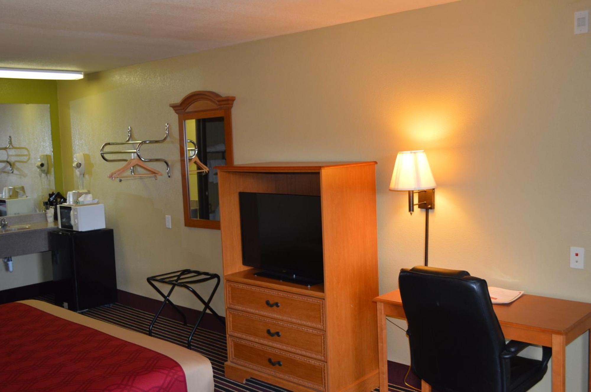 Econo Lodge Lake Charles University Area Oda fotoğraf