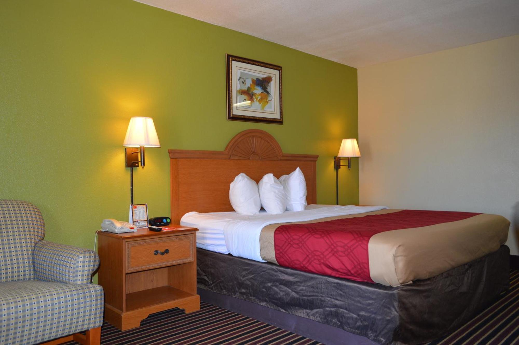 Econo Lodge Lake Charles University Area Oda fotoğraf